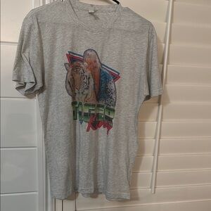 Tiger King Graphic T-Shirt - Gray